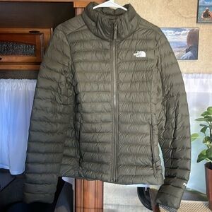 Northface jacket puffer SIZE M